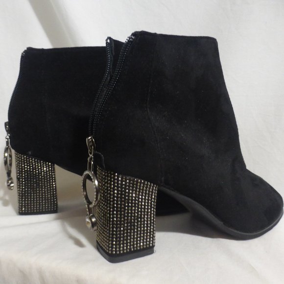 Black suede boots with rhinestones detail on the heel and on the zip pull charm - Picture 10 of 14
